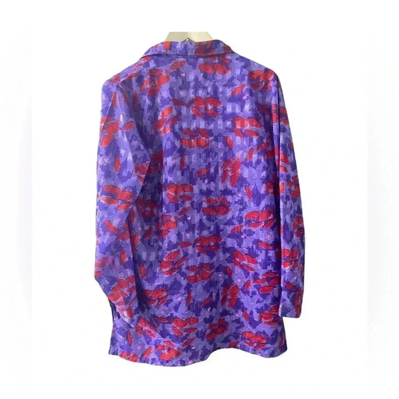 ThatChic Red Hat Ladies shear button down shirt/blouse - Picture 2 of 3